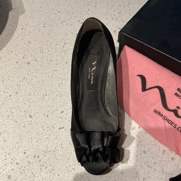 Women’s 4 inch Peep Toe Heel. - Picture 2 of 5